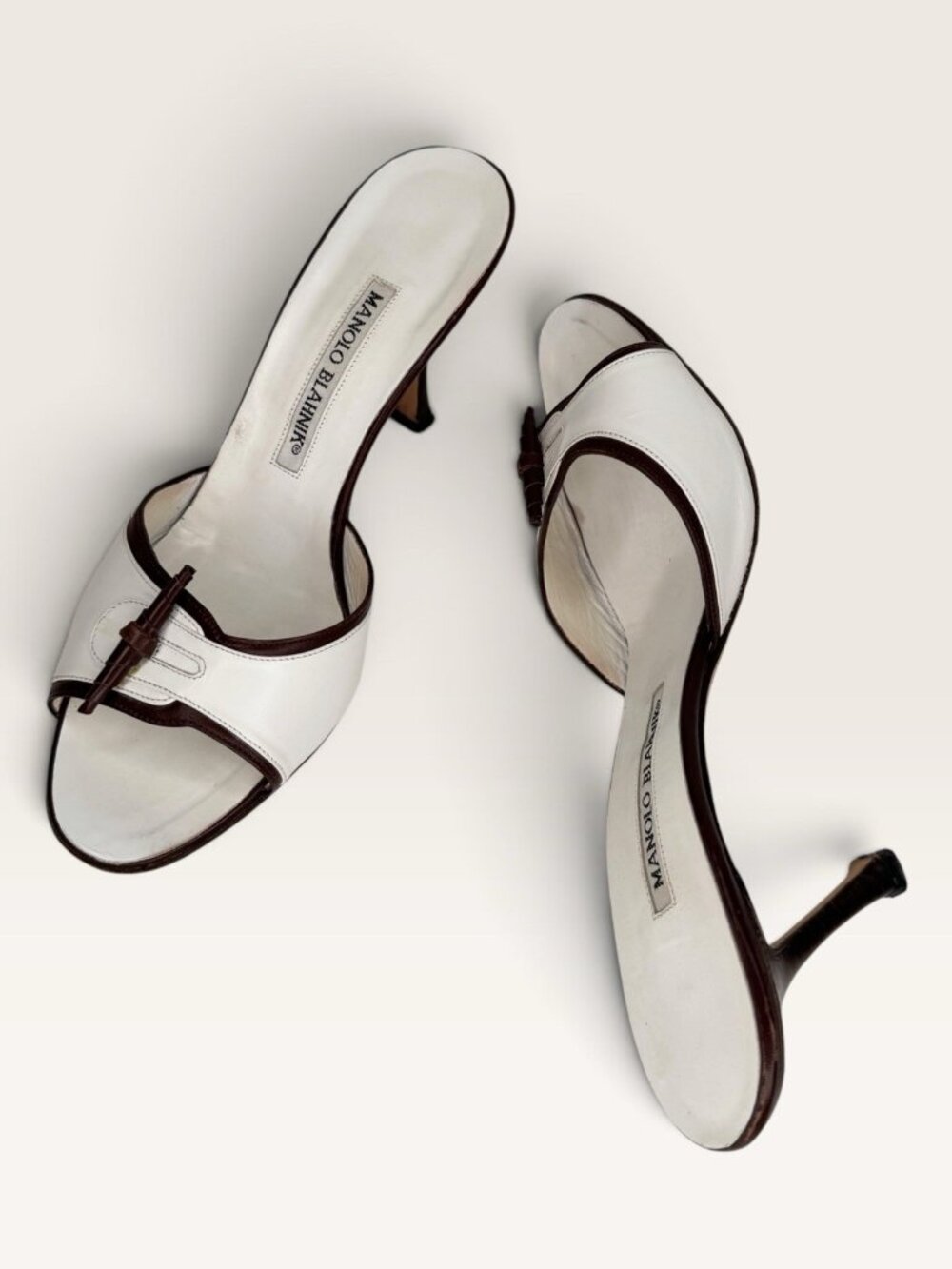 Vintage Manolo Blahnik 37.5 Two-Tone White Leather Dark Brown Trim Mules Heel